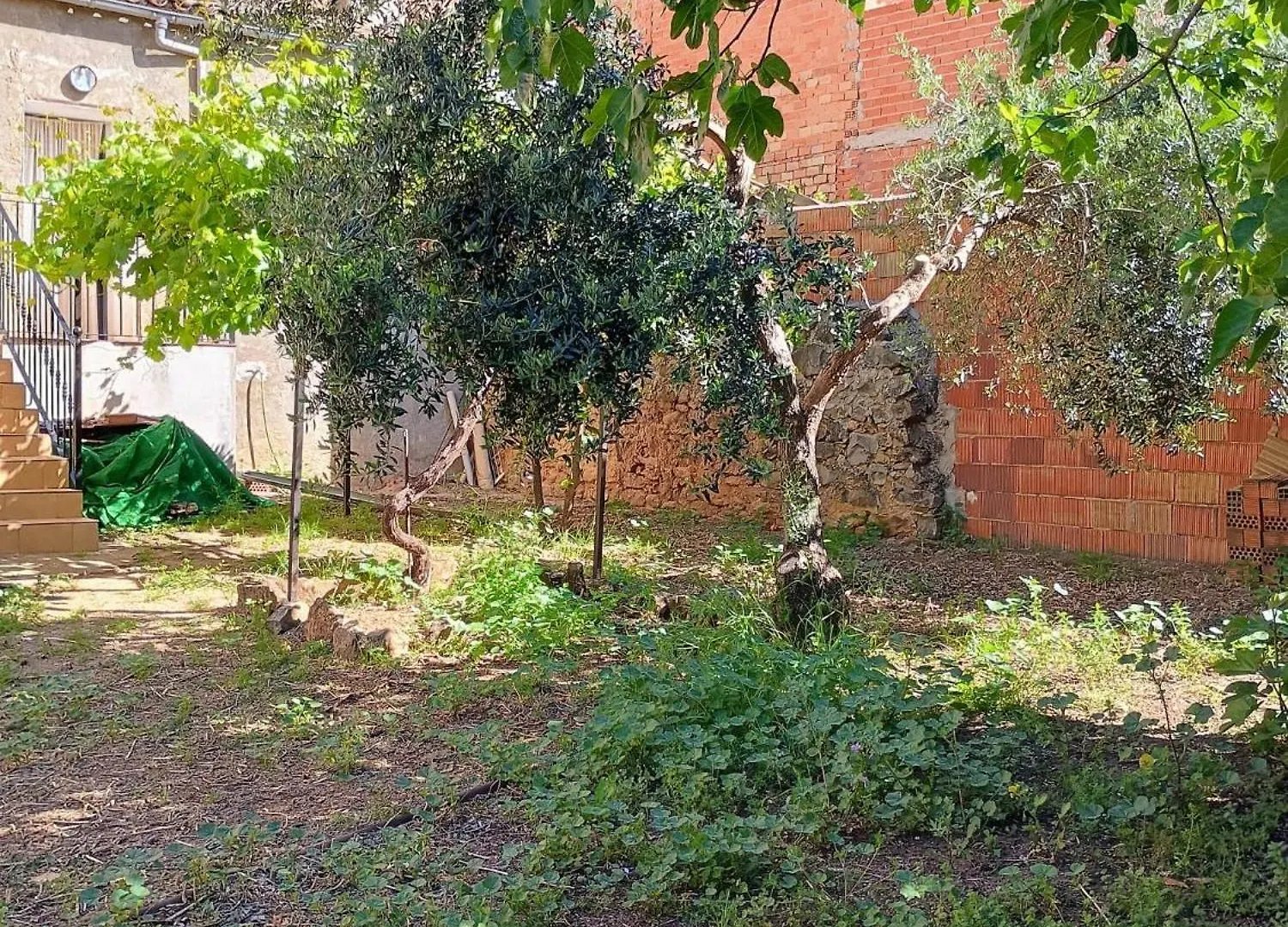 Vivienda Rural Los Iberos M&M, contacts